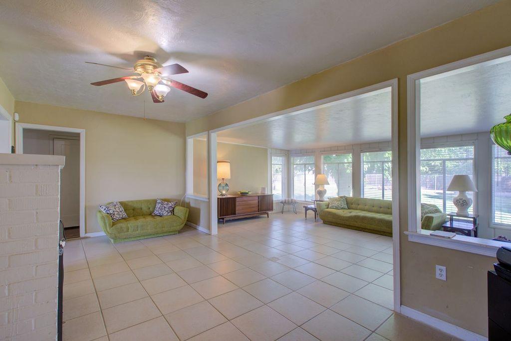 651 E 21st St, Merced, CA 95340