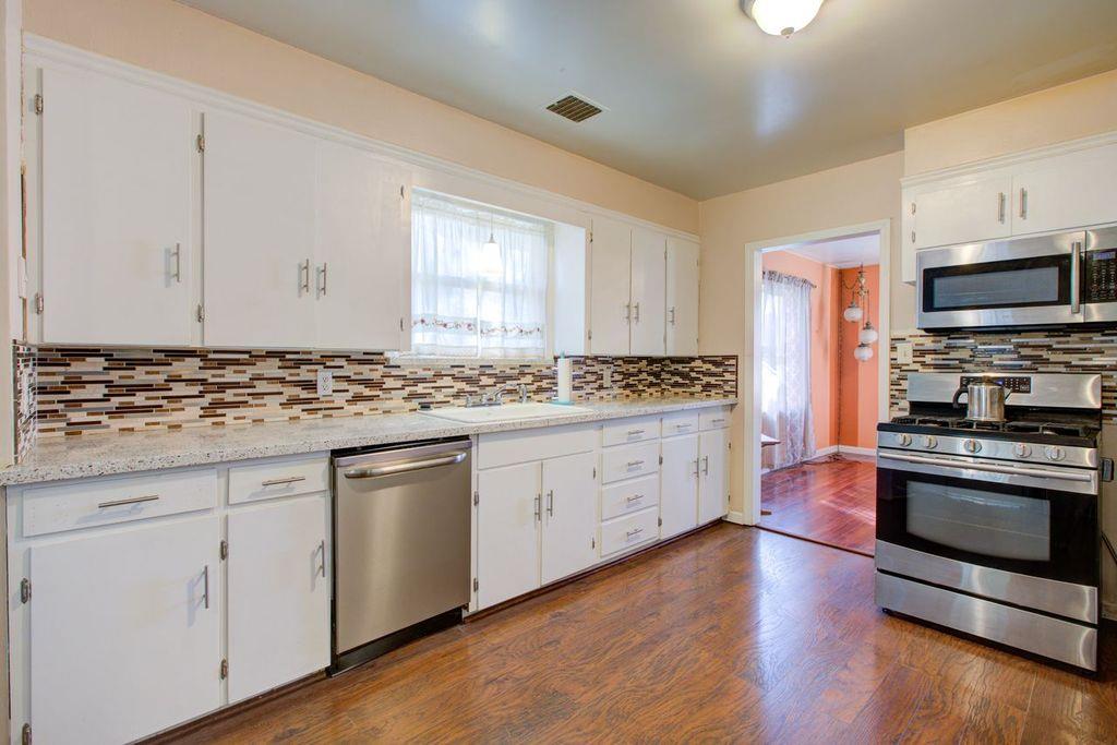 651 E 21st St, Merced, CA 95340