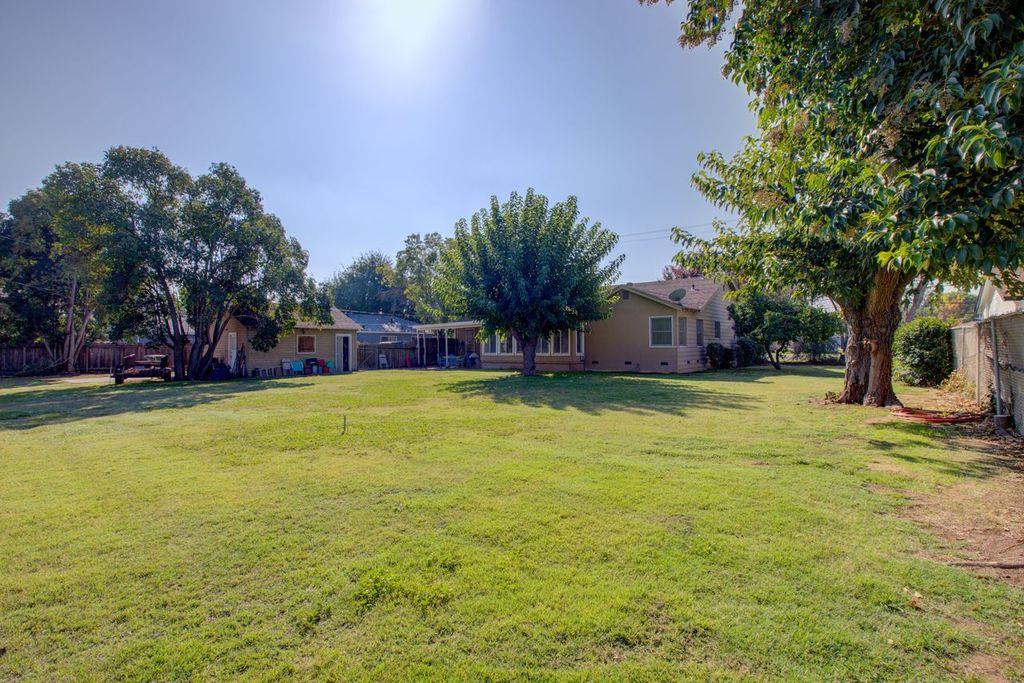 651 E 21st St, Merced, CA 95340