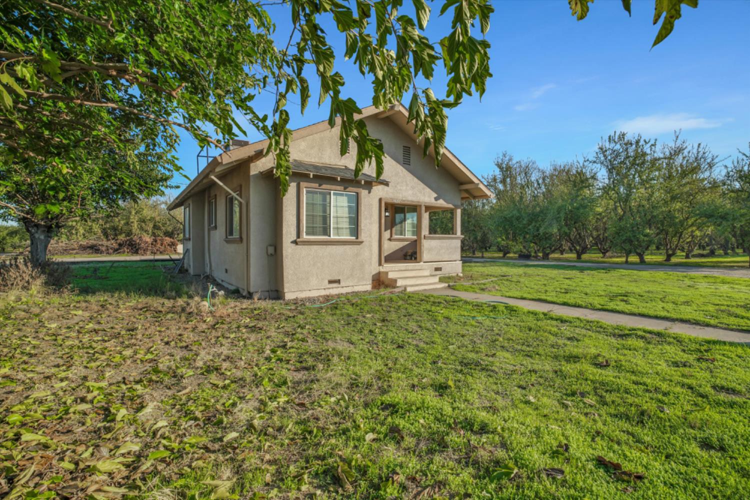 14057 E Clinton South Ave, Ripon, CA 95366
