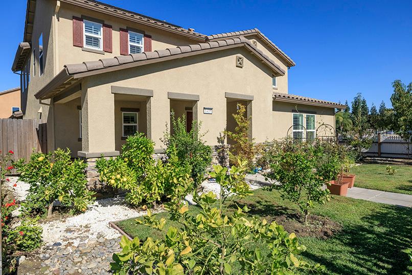 1435 W Woodward Ave, Manteca, CA 95337