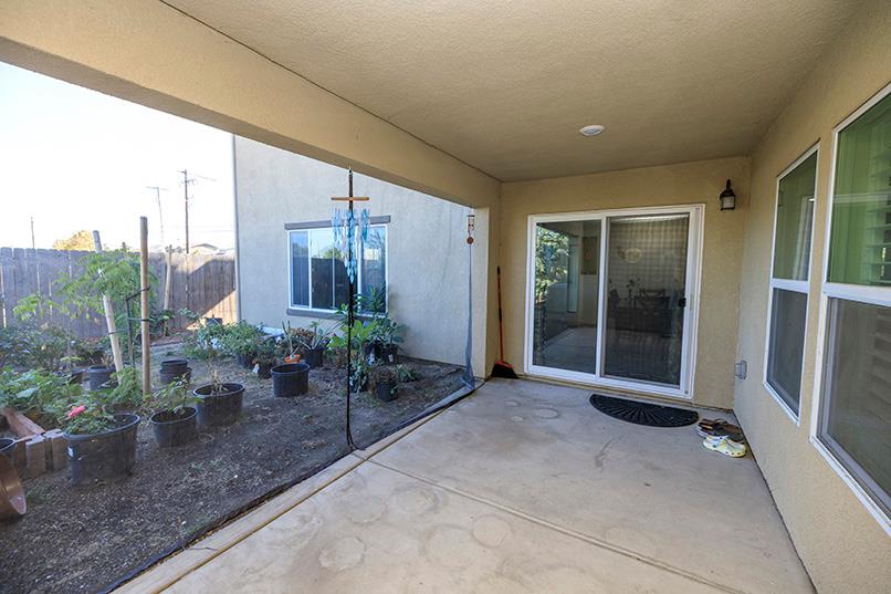 1435 W Woodward Ave, Manteca, CA 95337