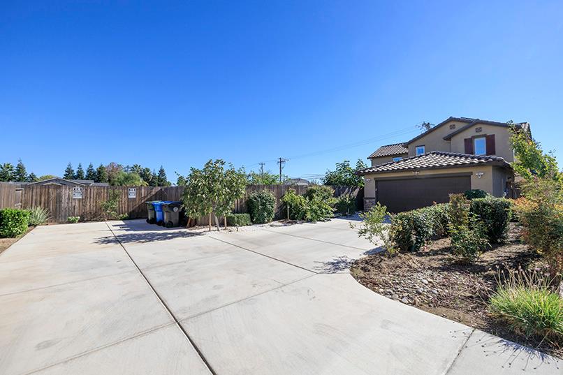 1435 W Woodward Ave, Manteca, CA 95337