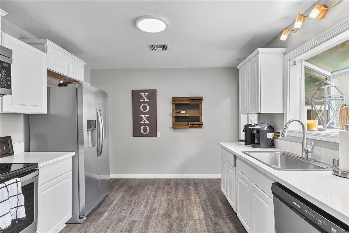 1109 Ulrich Ave, Modesto, CA 95350