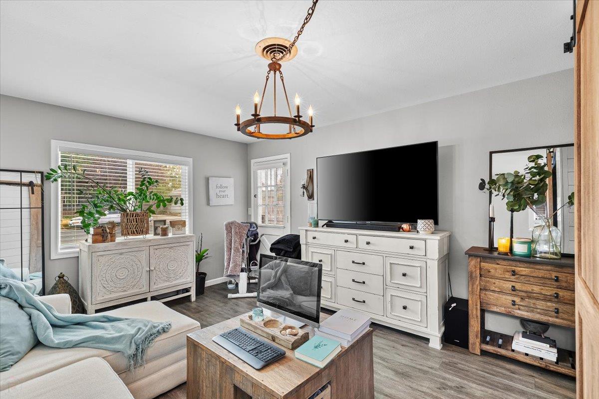 1109 Ulrich Ave, Modesto, CA 95350