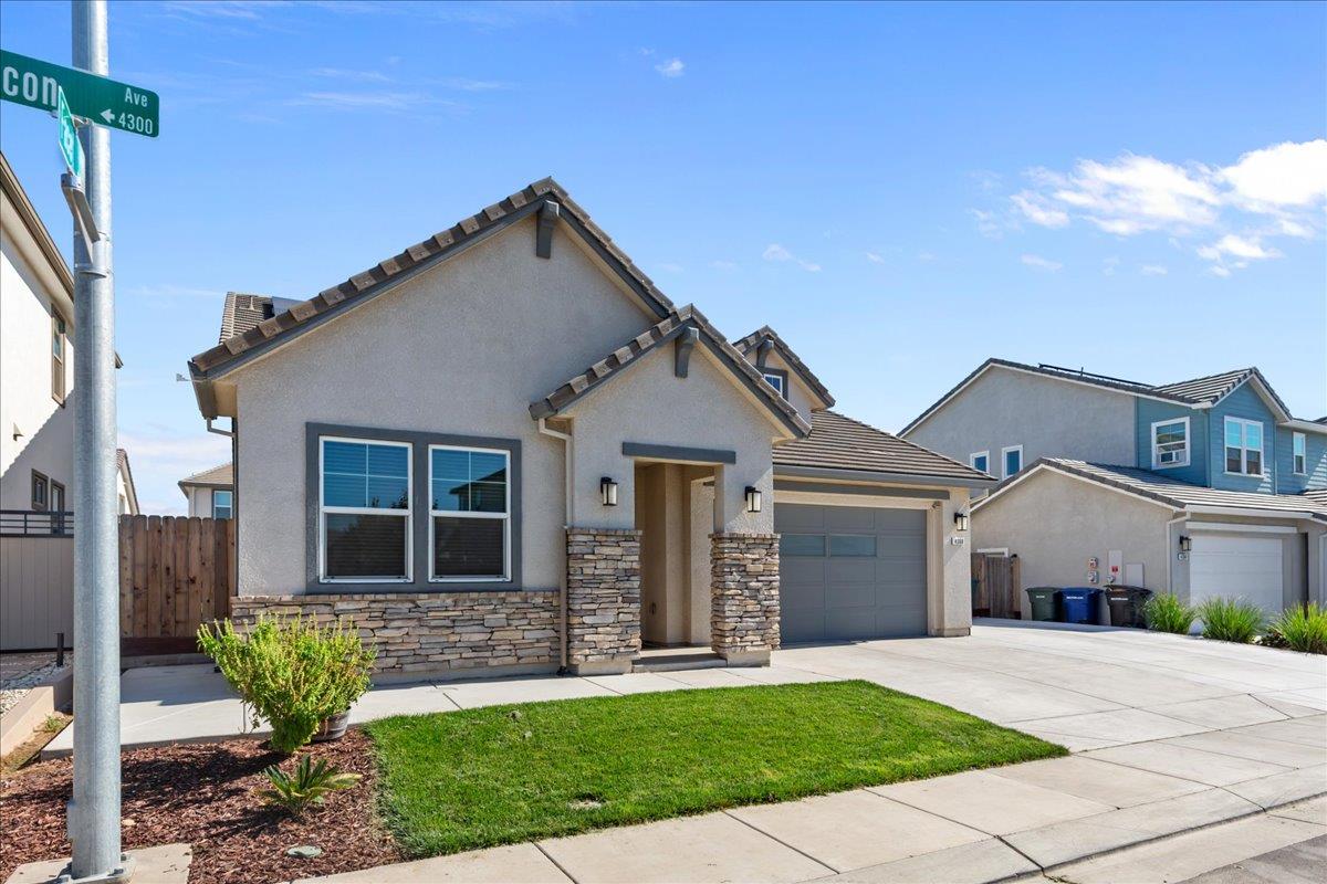 4368 Icon Ave, Modesto, CA 95356