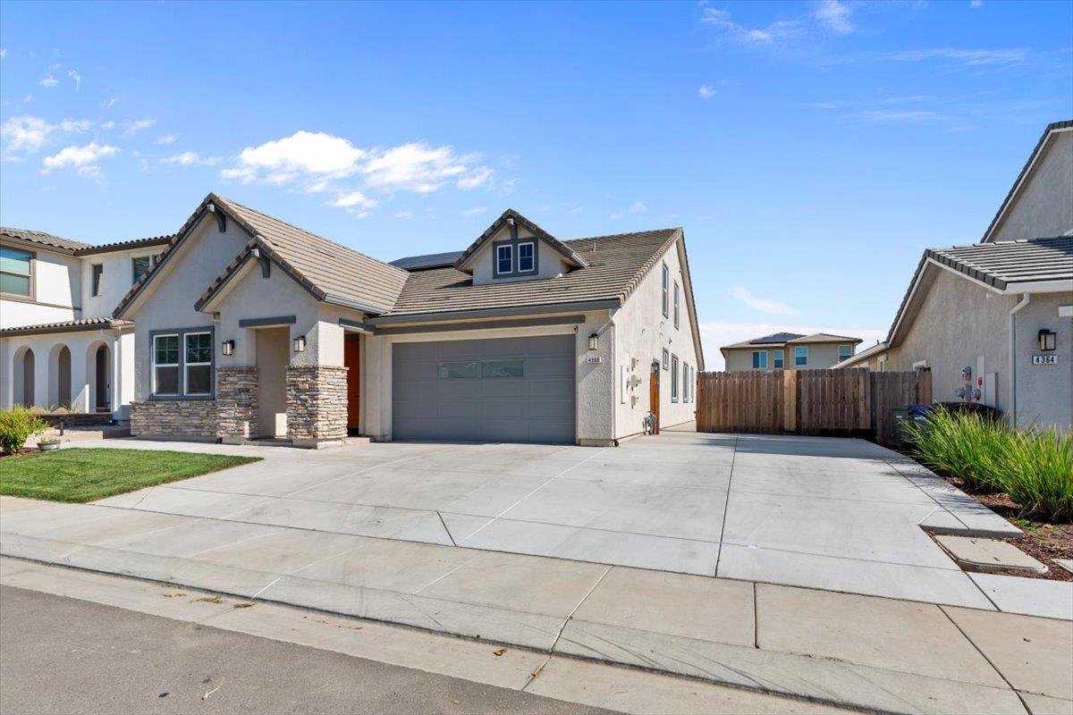 4368 Icon Ave, Modesto, CA 95356