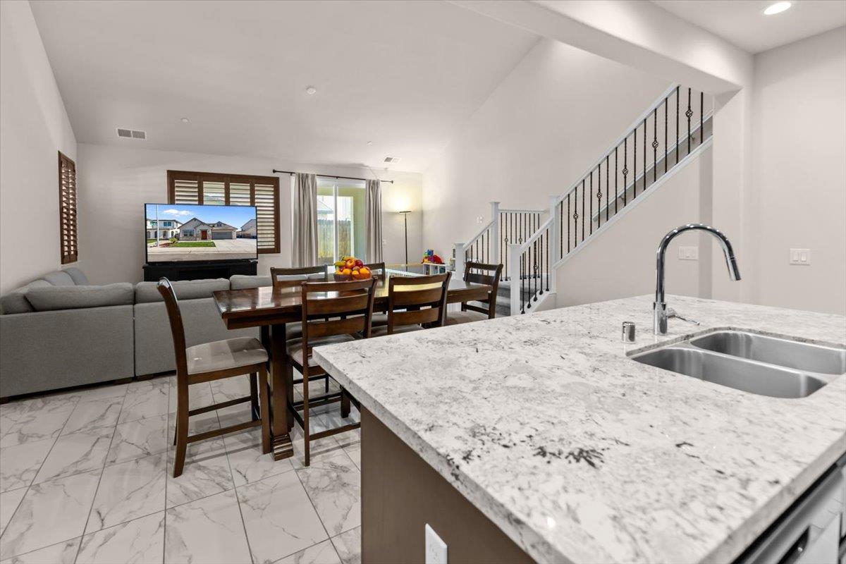 4368 Icon Ave, Modesto, CA 95356