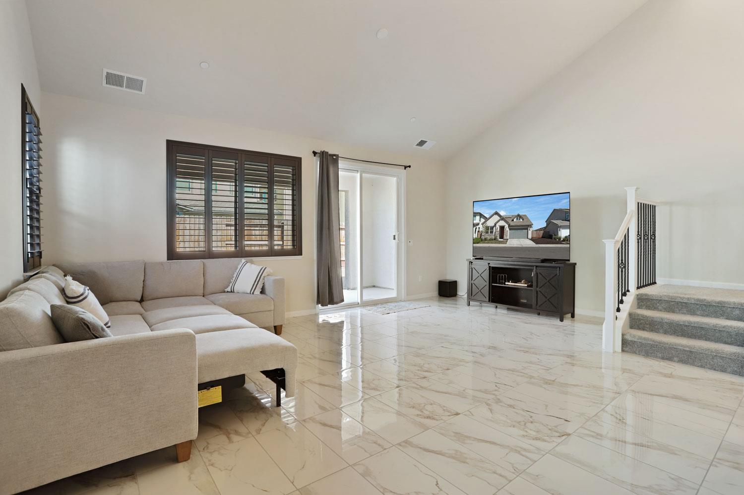 4368 Icon Ave, Modesto, CA 95356