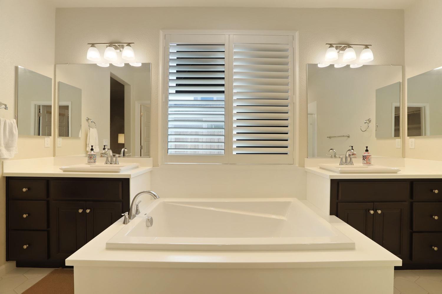 4368 Icon Ave, Modesto, CA 95356