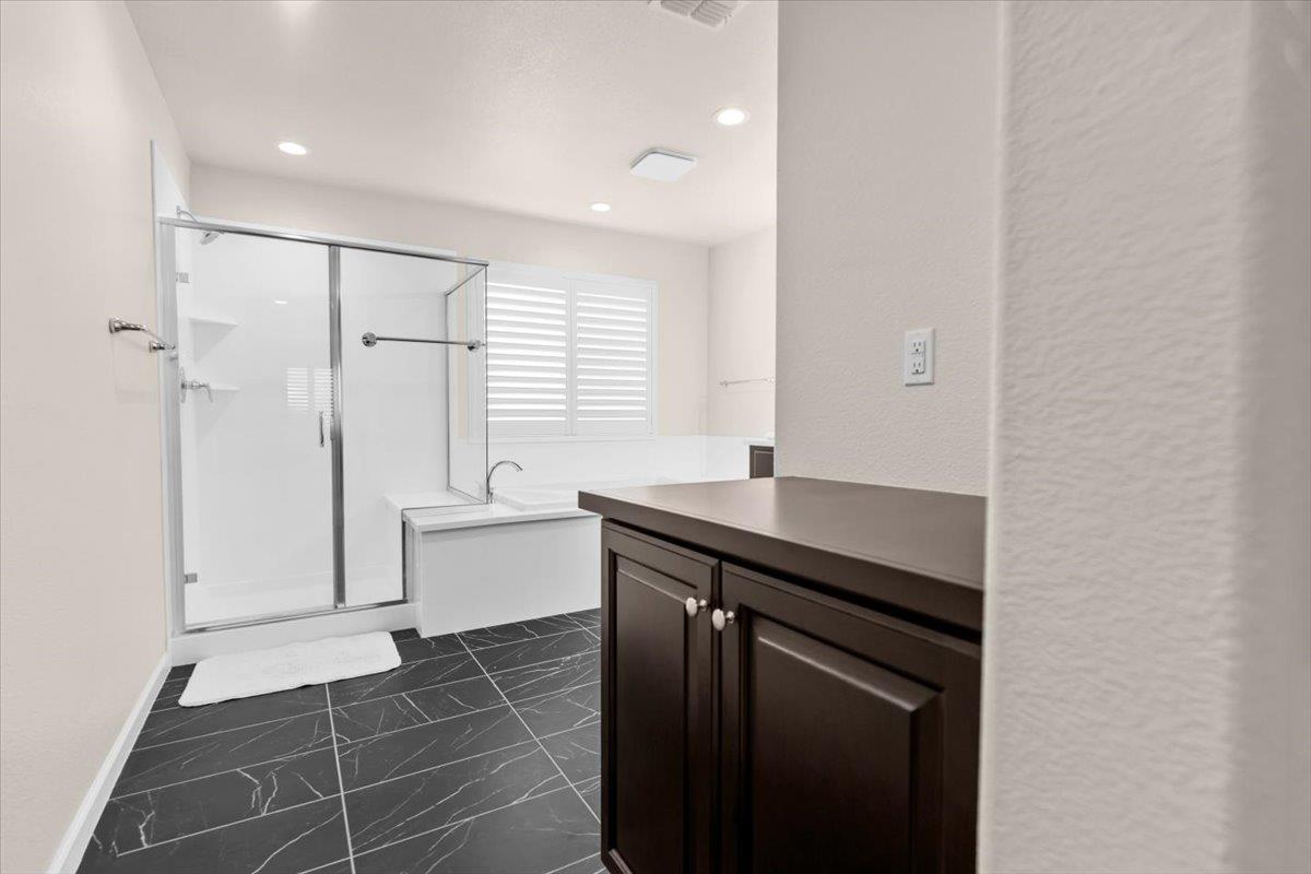 4368 Icon Ave, Modesto, CA 95356