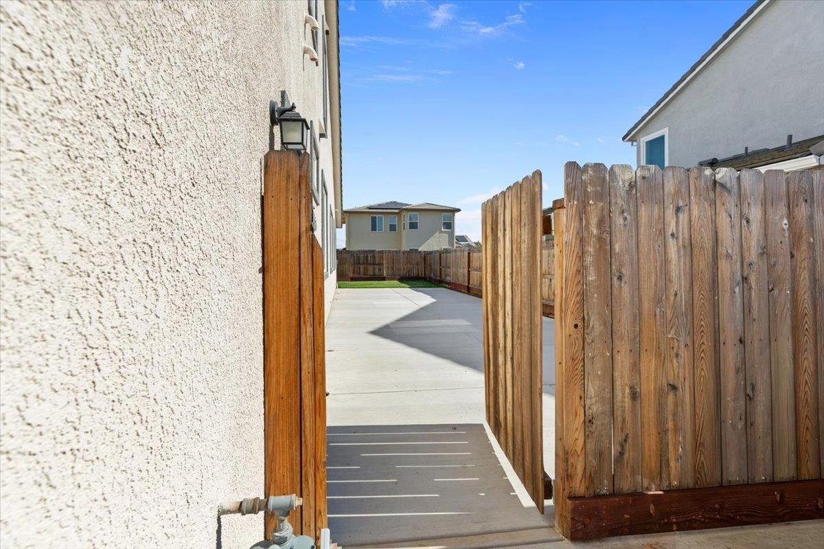 4368 Icon Ave, Modesto, CA 95356