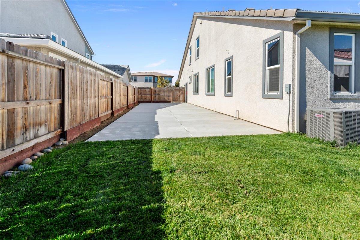 4368 Icon Ave, Modesto, CA 95356