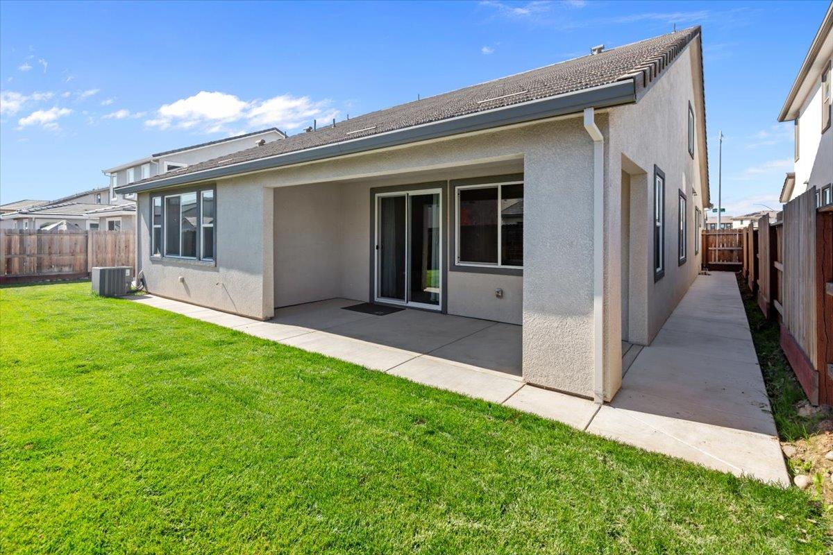 4368 Icon Ave, Modesto, CA 95356