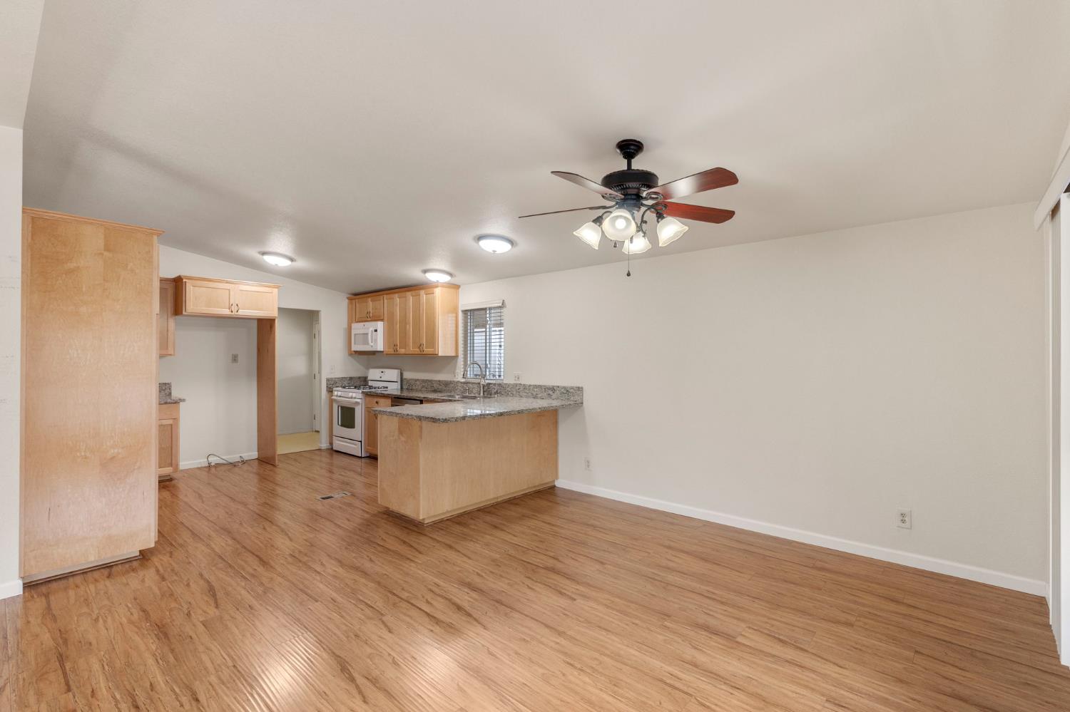 4325 Raiders Way, Modesto, CA 95355