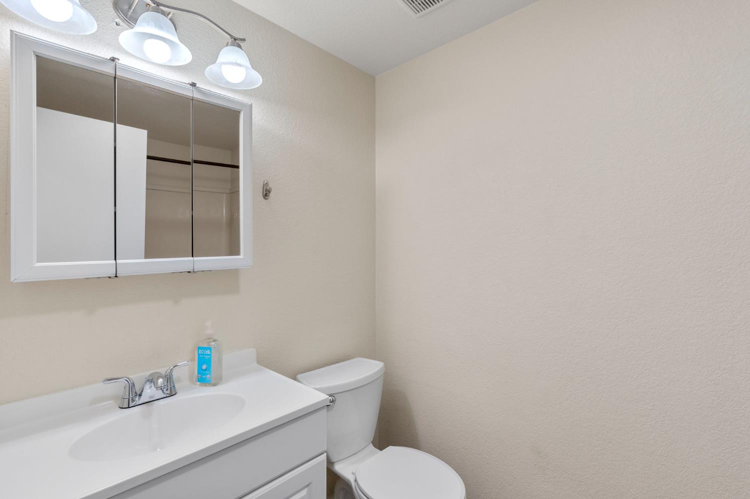 4325 Raiders Way, Modesto, CA 95355