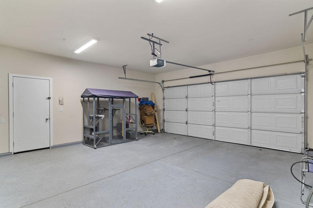 1972 Sugar Pine Dr, Oakdale, CA 95361