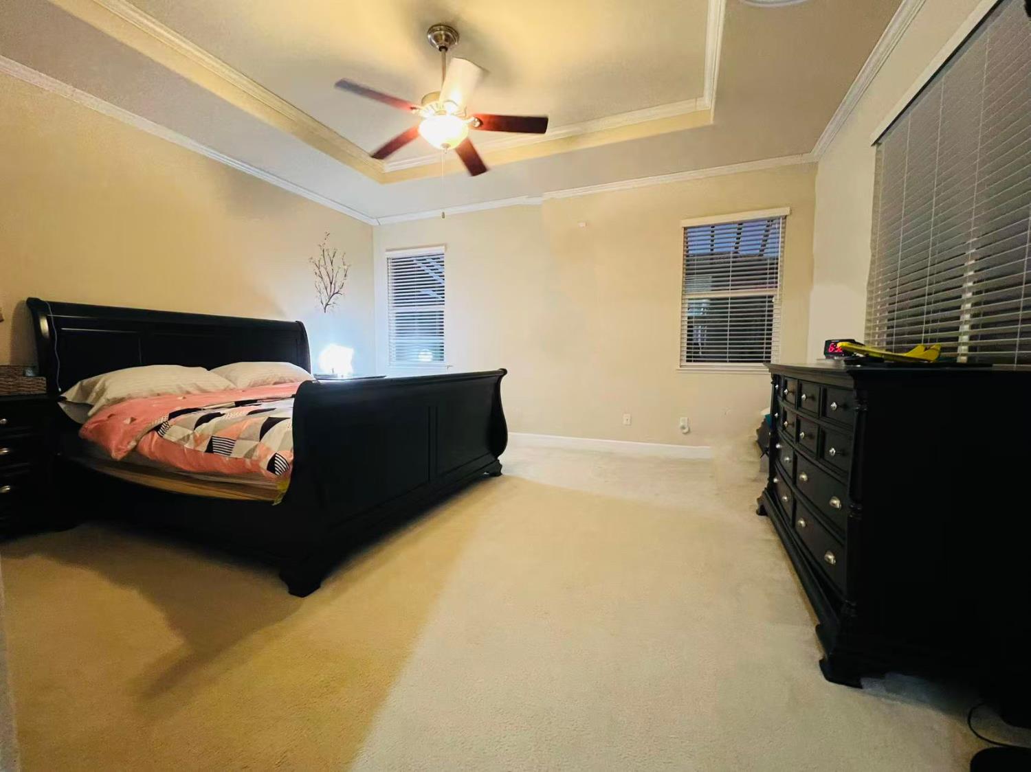 1059 Harvest Mill Dr, Manteca, CA 95336