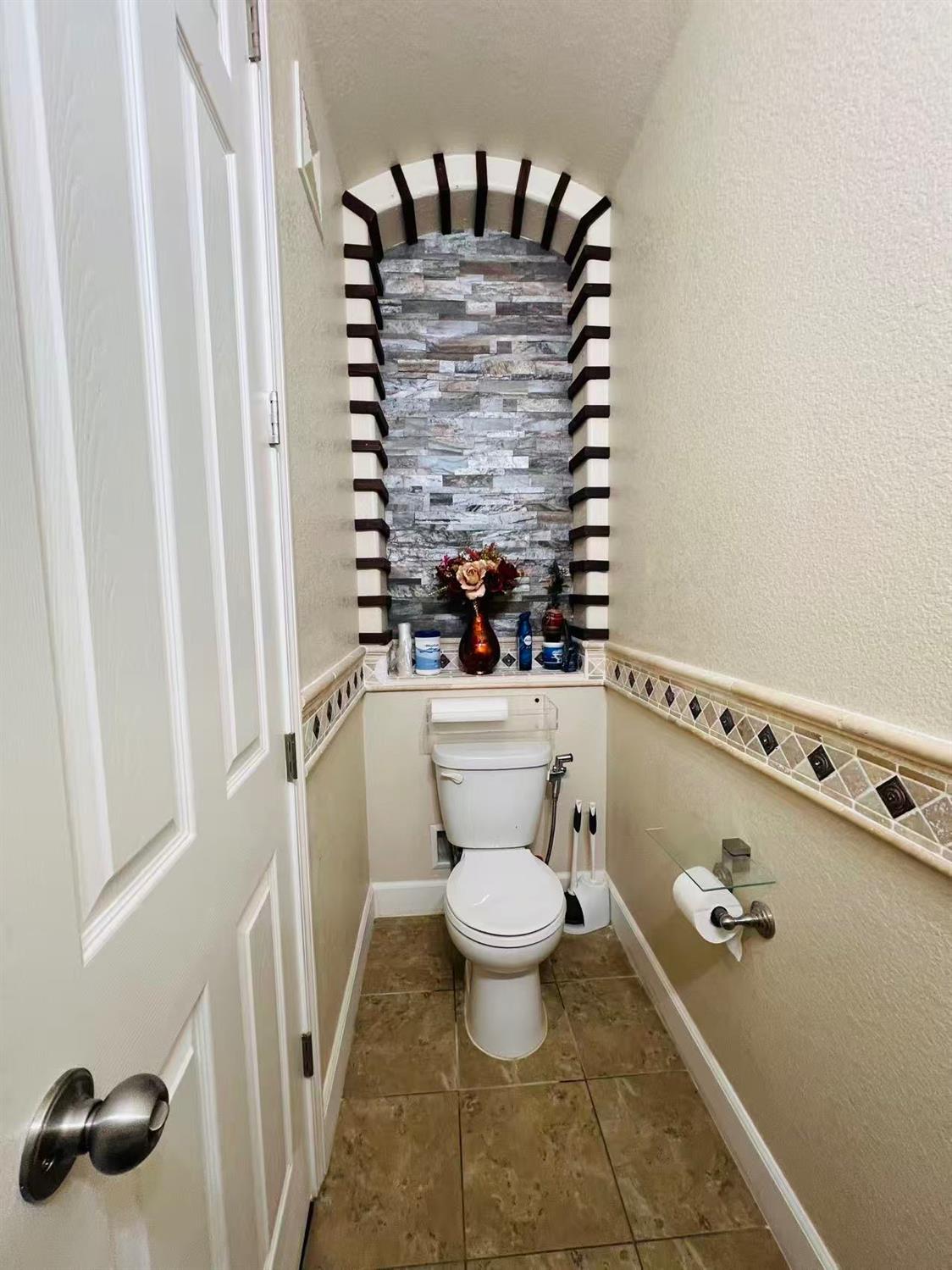 1059 Harvest Mill Dr, Manteca, CA 95336