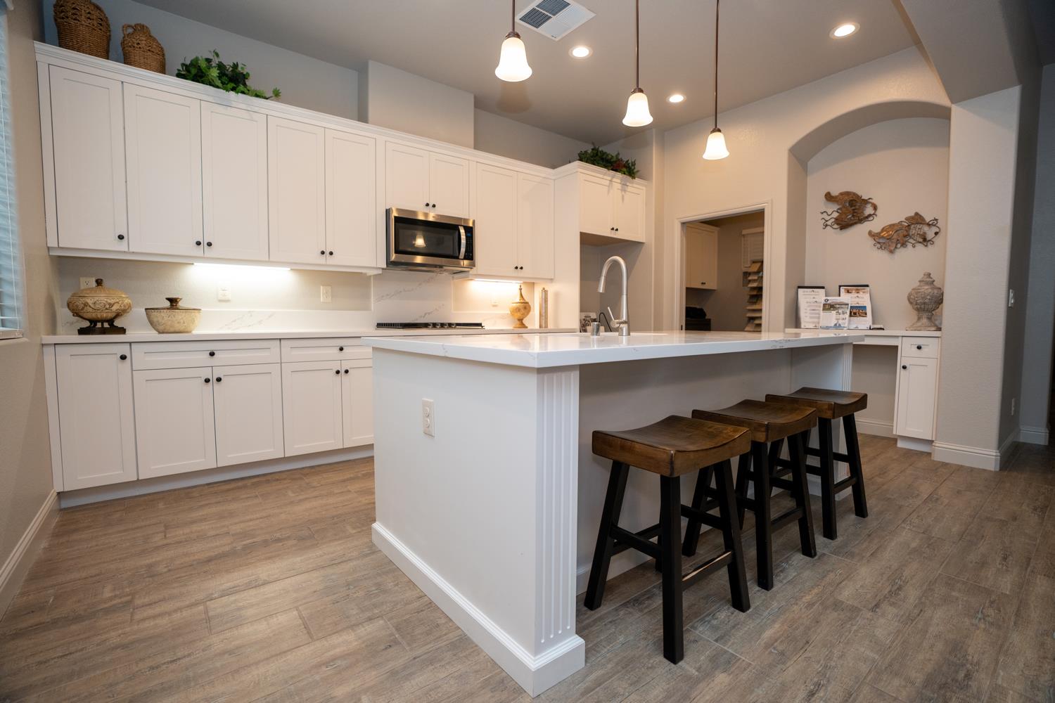 8683 N Verona Way, Hilmar, CA 95324