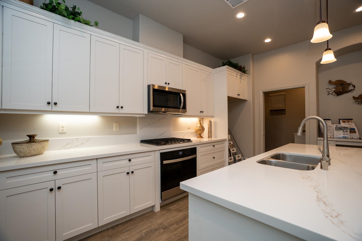 8683 N Verona Way, Hilmar, CA 95324