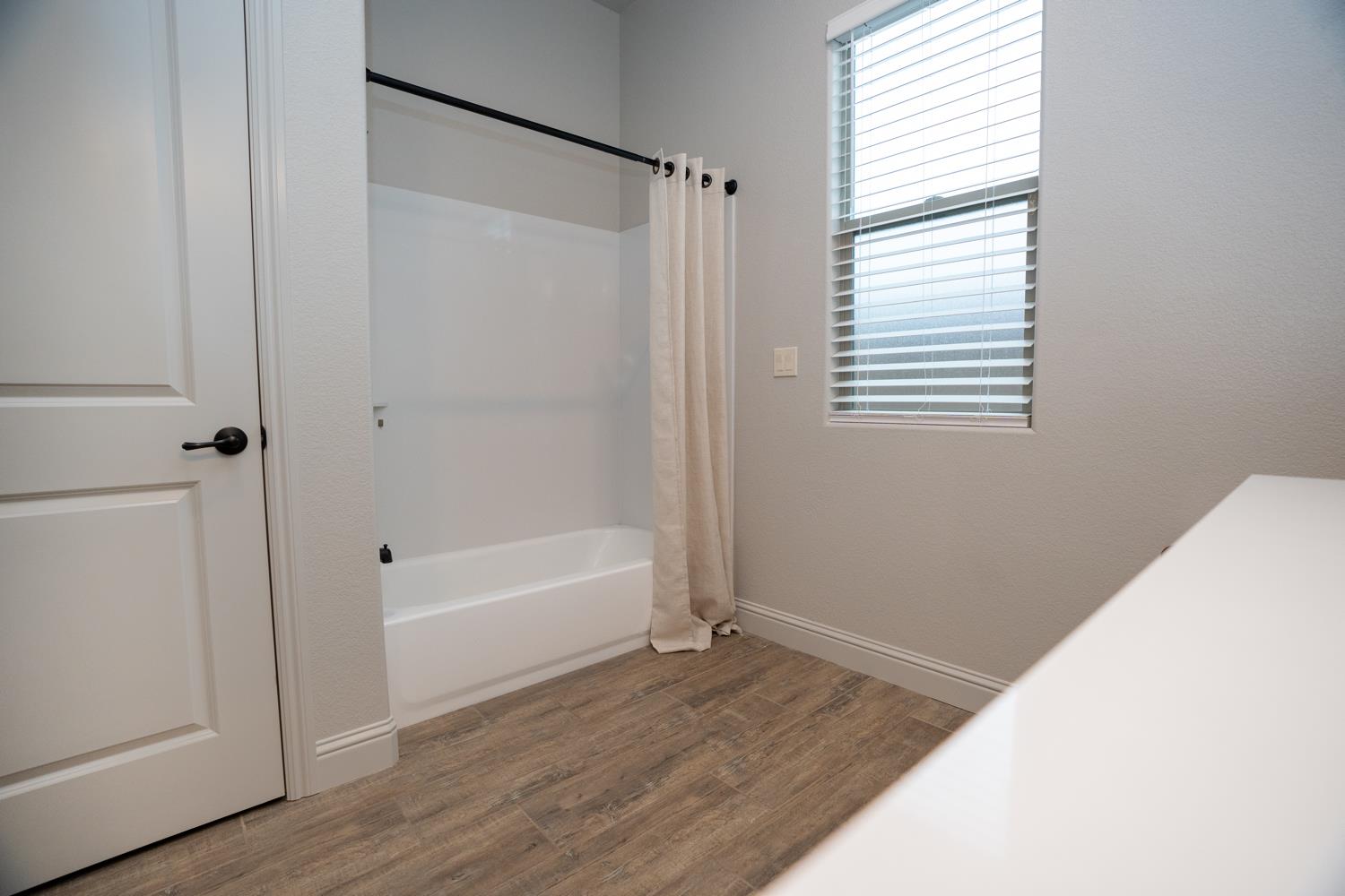 8683 N Verona Way, Hilmar, CA 95324