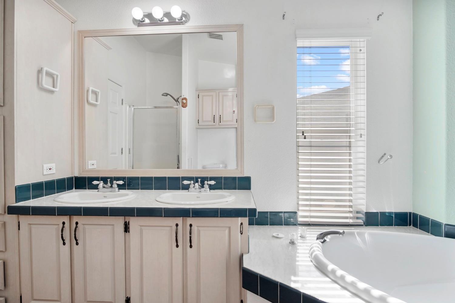 1500 Held #84, Modesto, CA 95355