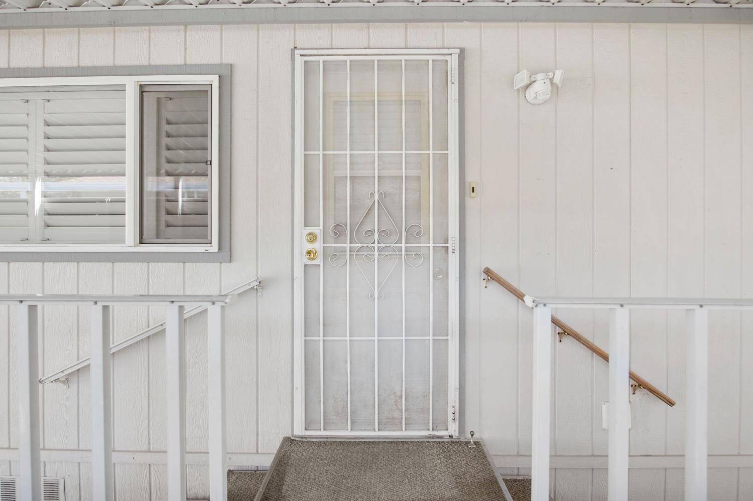 1500 Held #84, Modesto, CA 95355