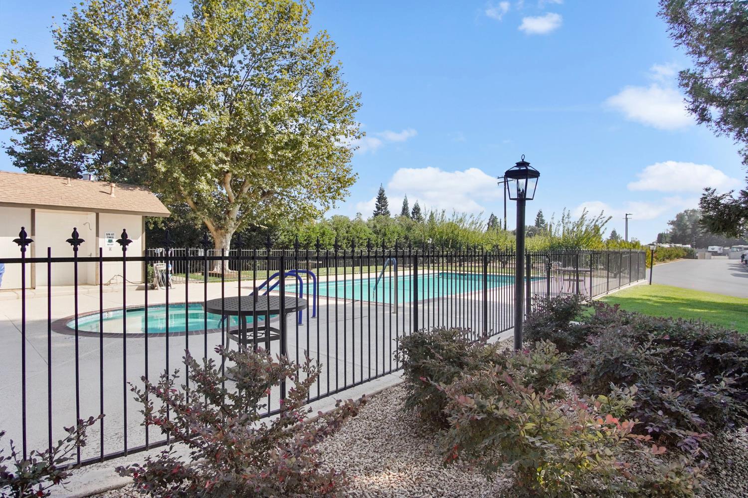 1500 Held #84, Modesto, CA 95355