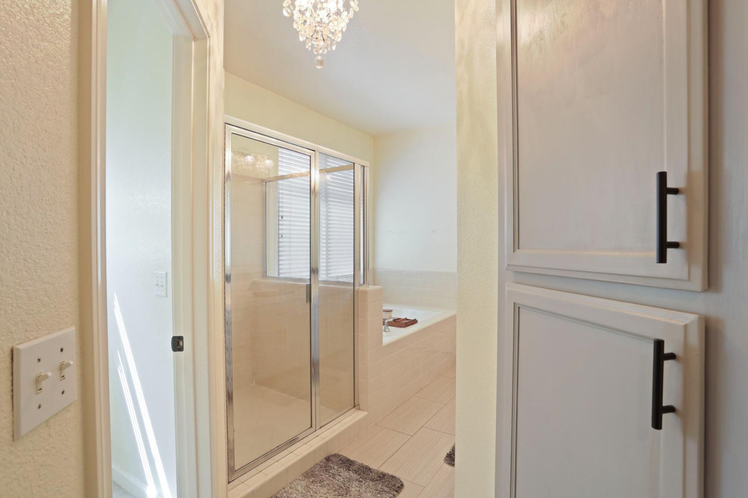 3604 Hillglen Ave, Modesto, CA 95355