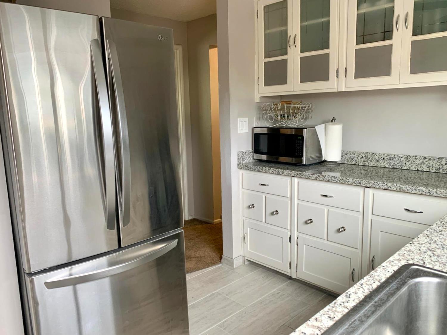 1105 1107 W G St, Oakdale, CA 95361