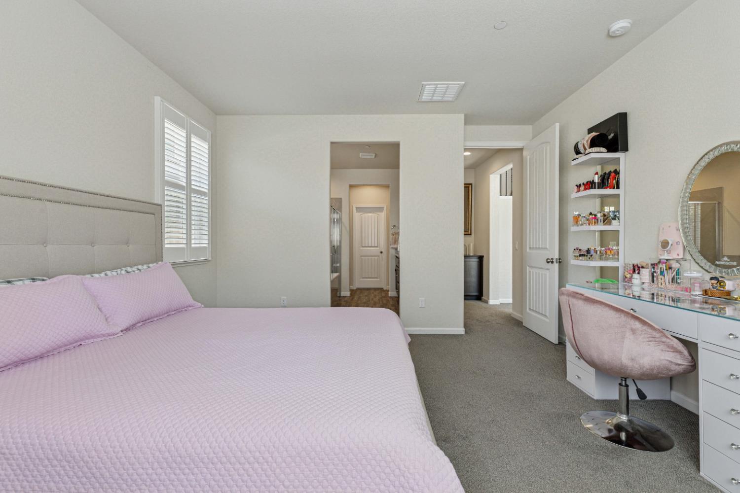 3264 Showcase Way, Modesto, CA 95356