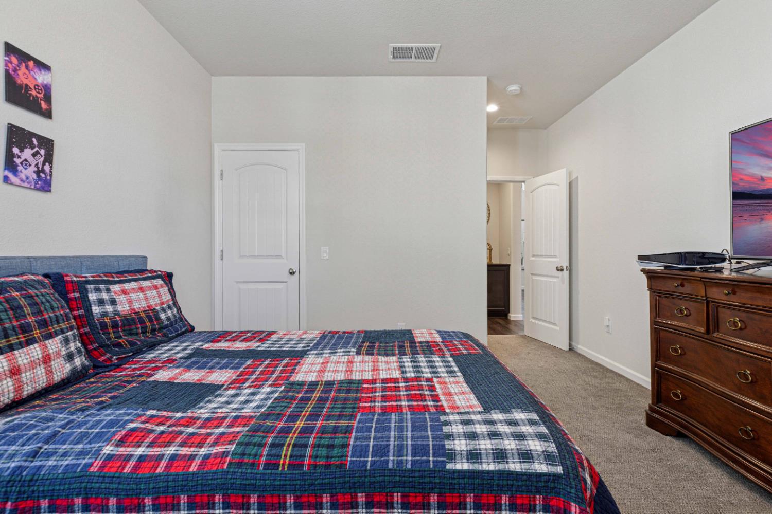 3264 Showcase Way, Modesto, CA 95356