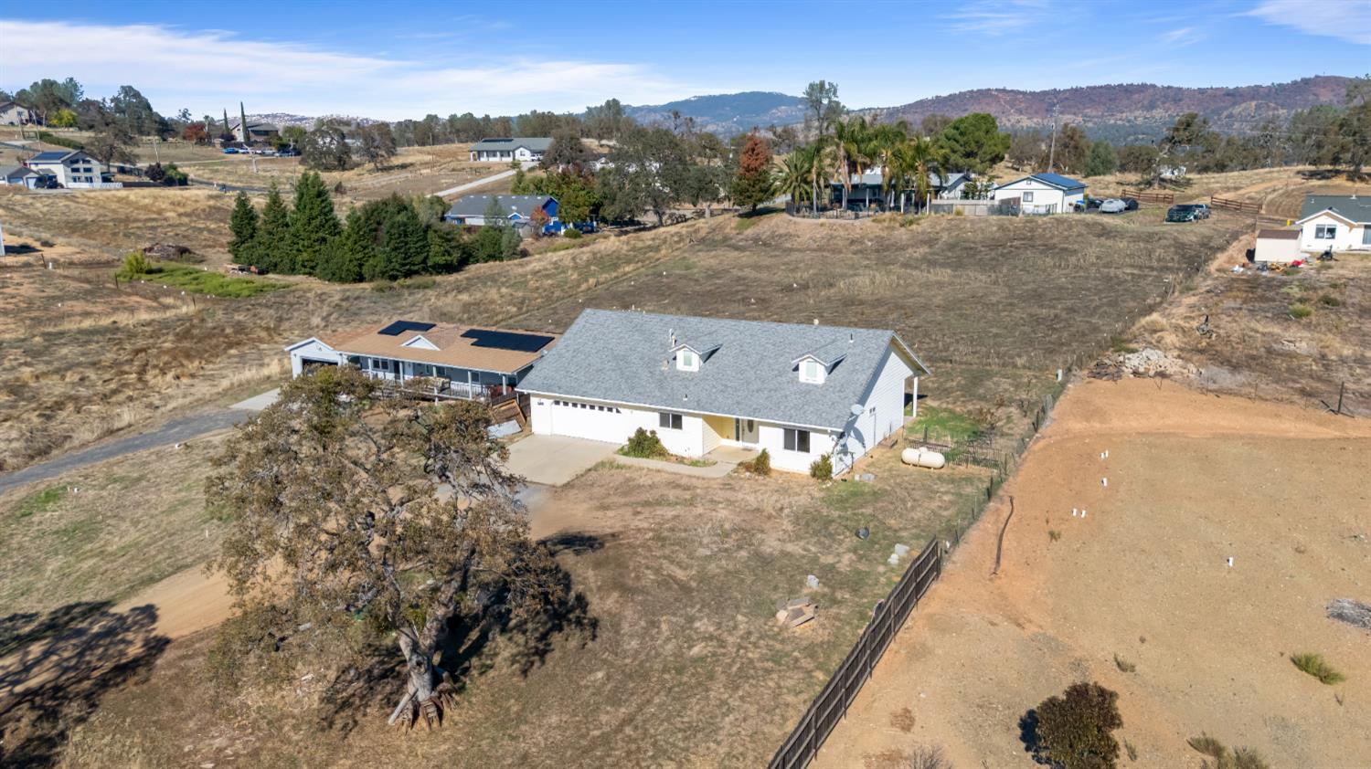 3493 Quail Hill Rd, Copperopolis, CA 95228