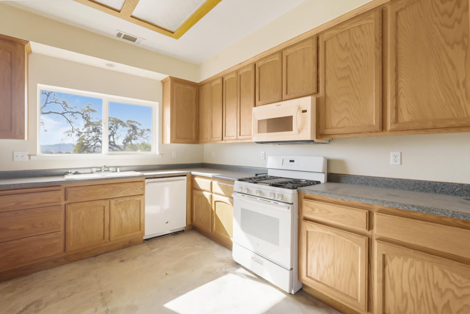 3493 Quail Hill Rd, Copperopolis, CA 95228