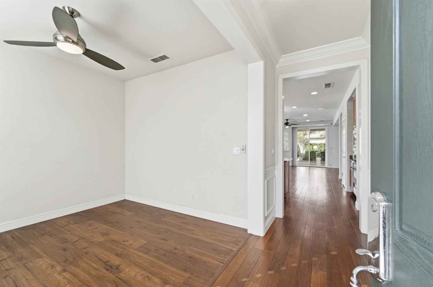 1739 Glenoaks St, Manteca, CA 95336