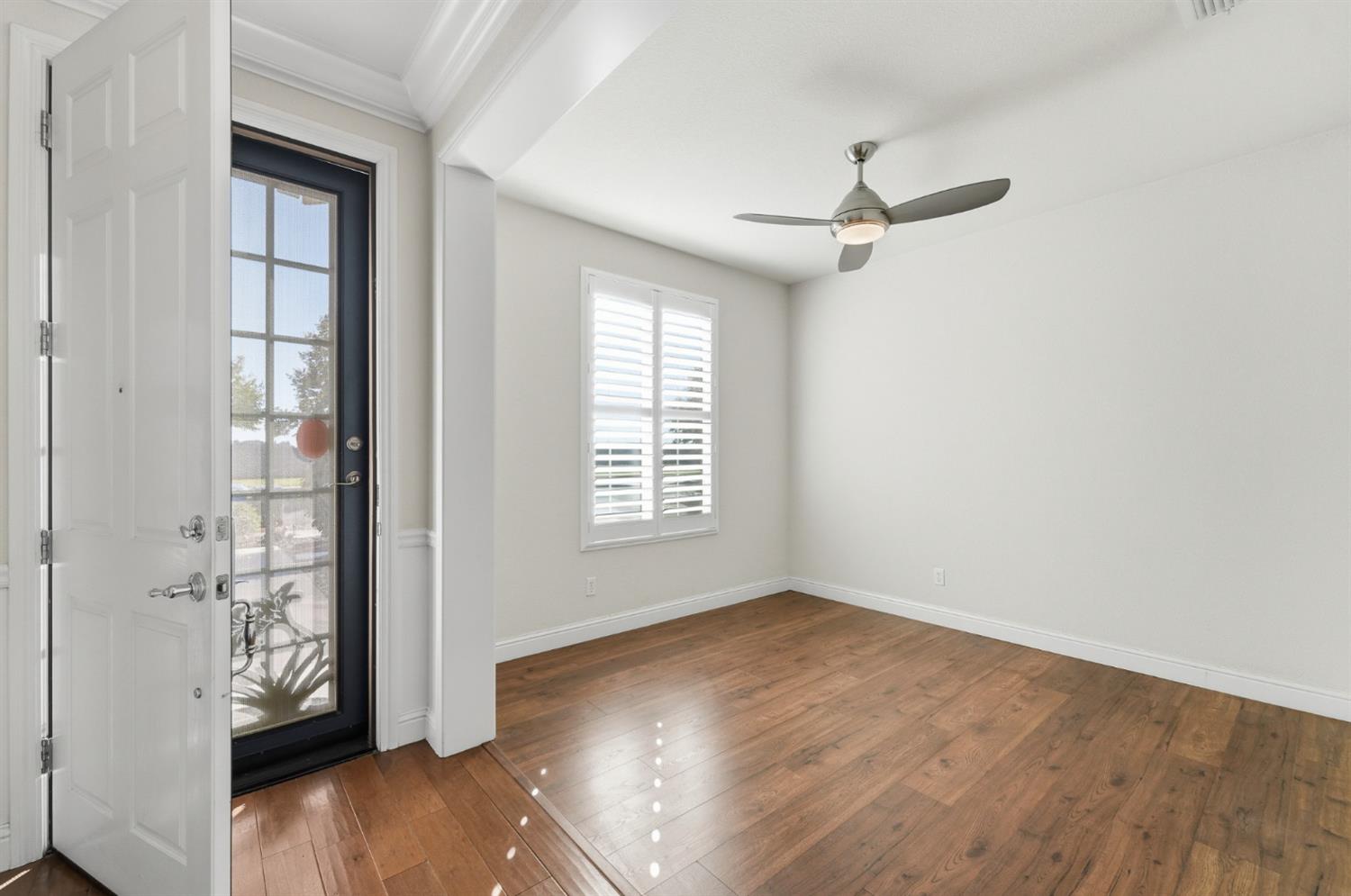 1739 Glenoaks St, Manteca, CA 95336