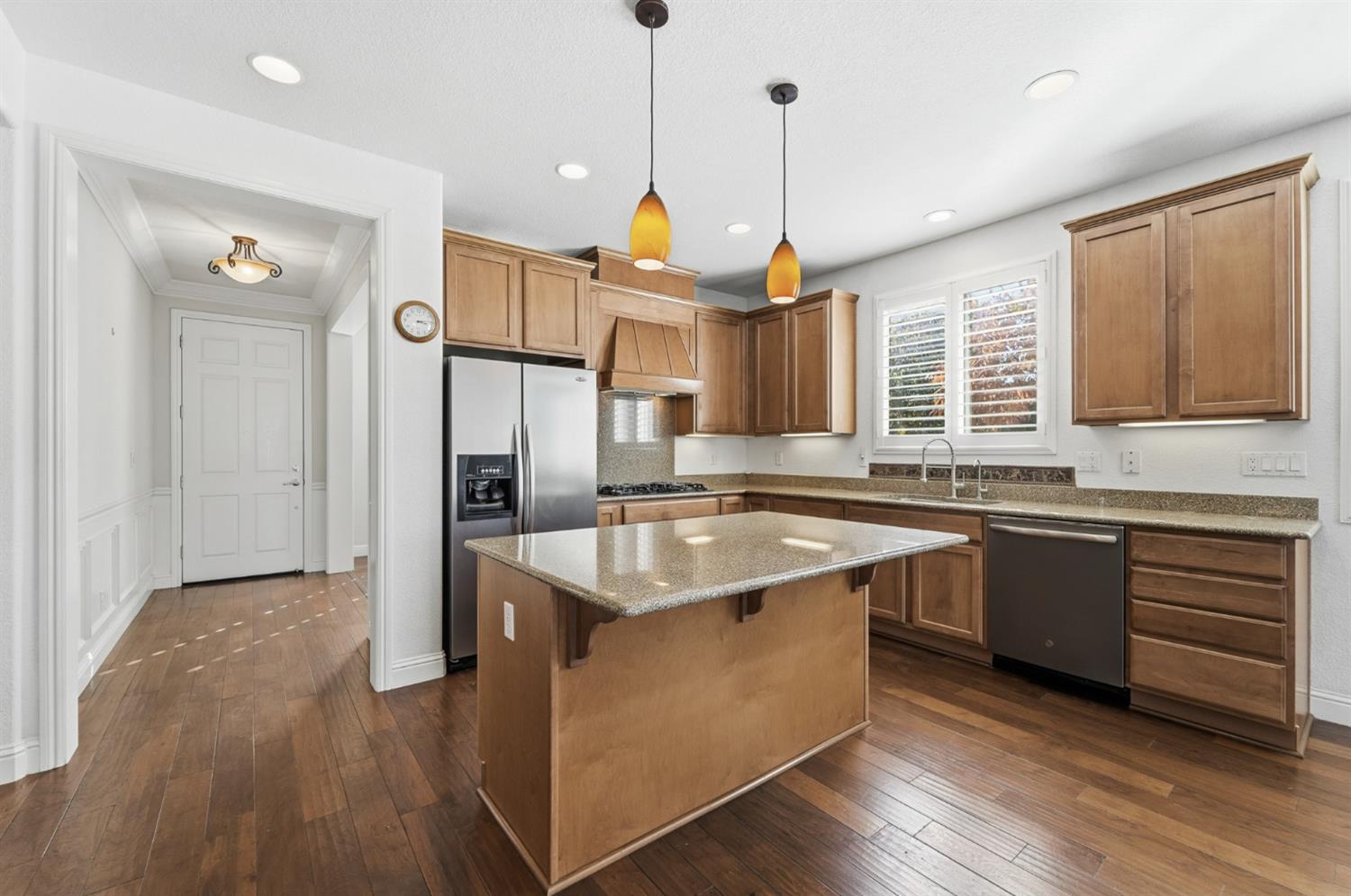 1739 Glenoaks St, Manteca, CA 95336