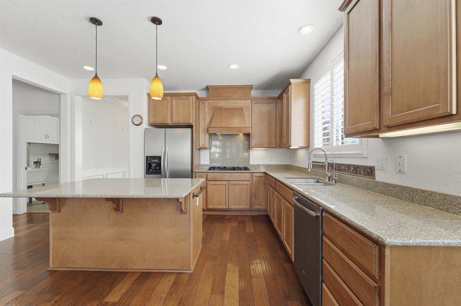 1739 Glenoaks St, Manteca, CA 95336