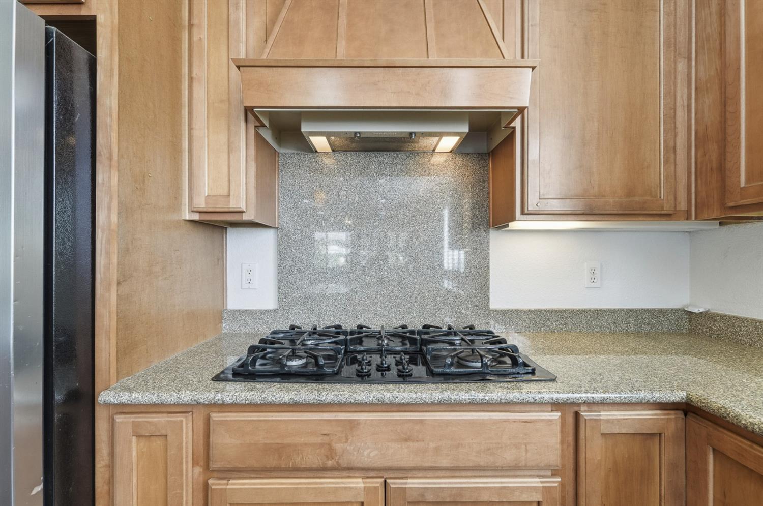 1739 Glenoaks St, Manteca, CA 95336