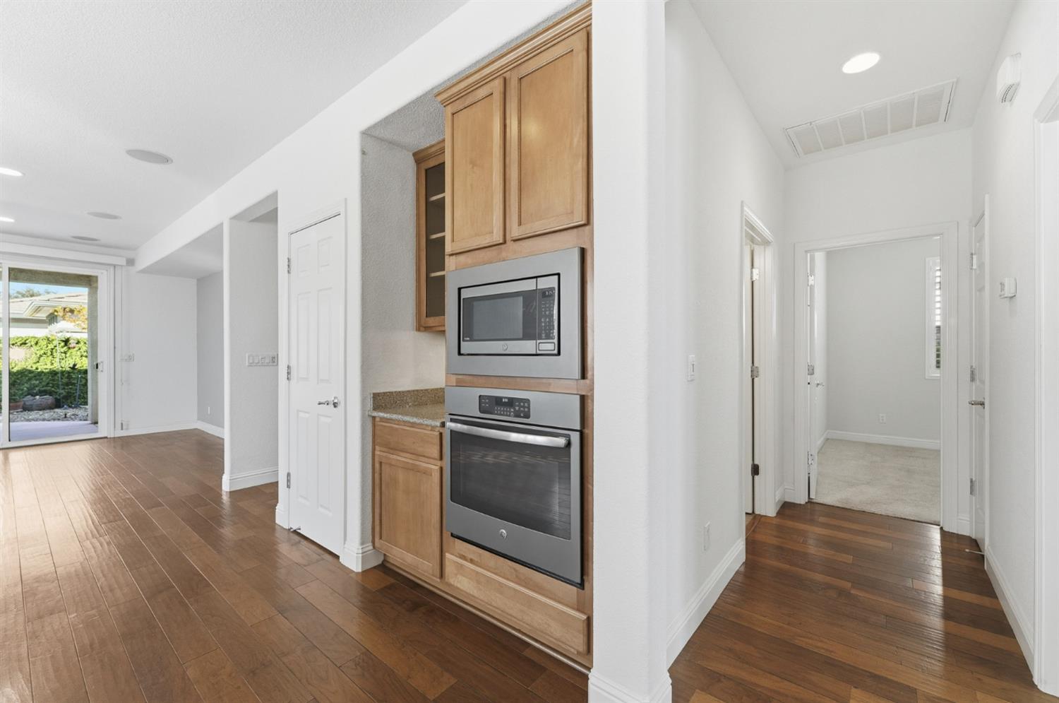 1739 Glenoaks St, Manteca, CA 95336