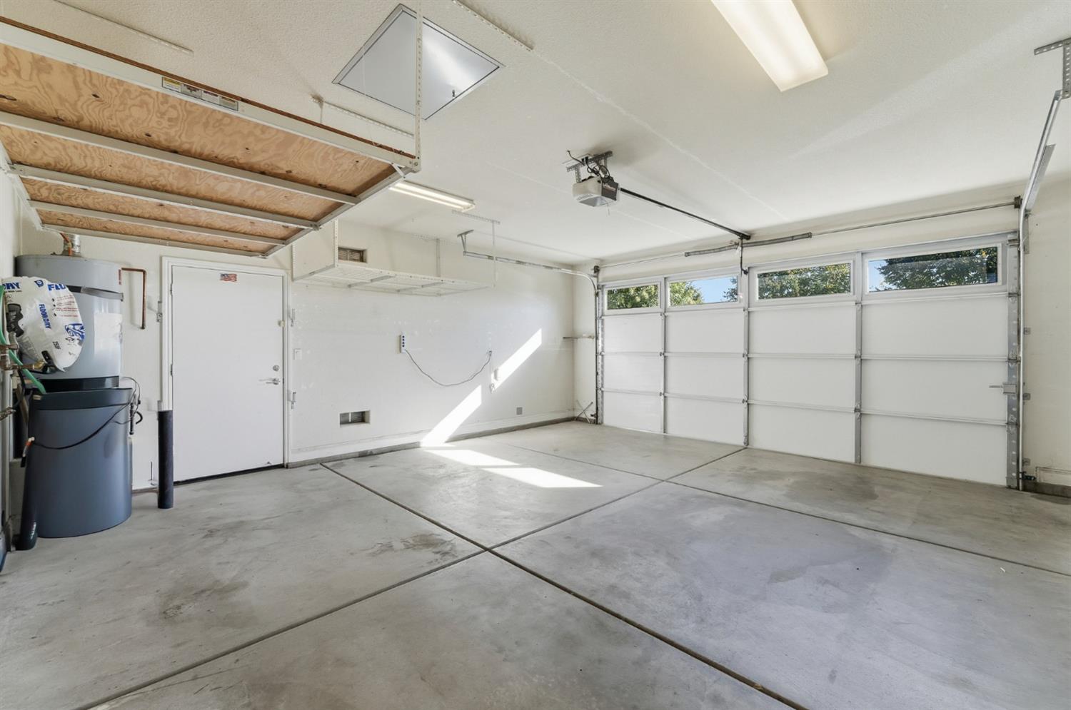 1739 Glenoaks St, Manteca, CA 95336