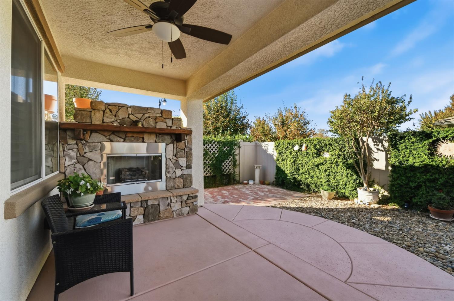 1739 Glenoaks St, Manteca, CA 95336