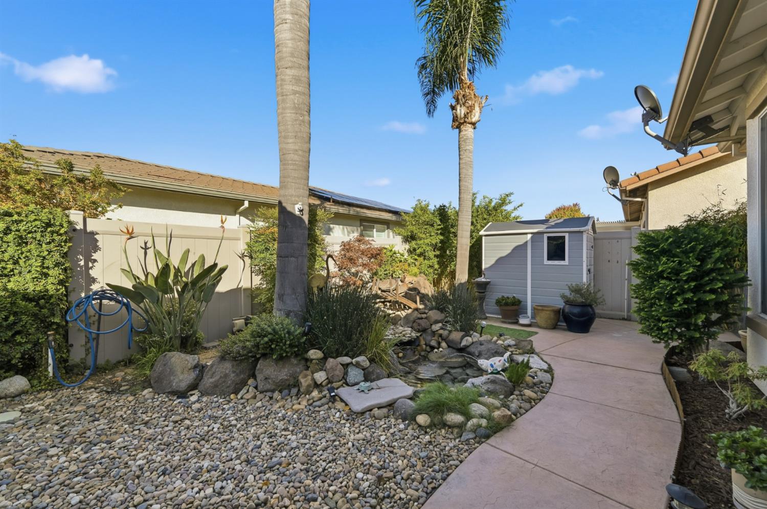 1739 Glenoaks St, Manteca, CA 95336