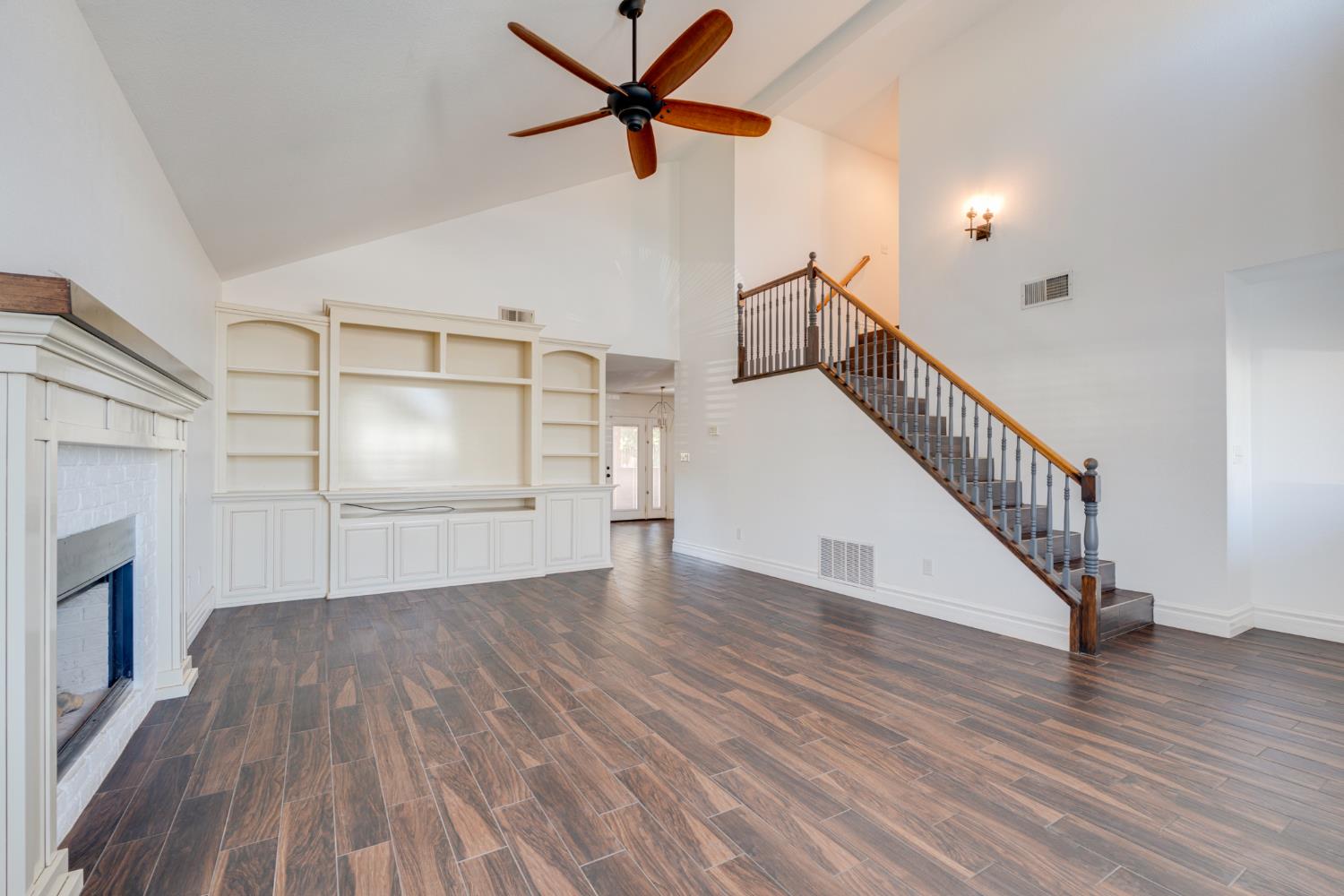 2337 Rainwood Ln, Oakdale, CA 95361