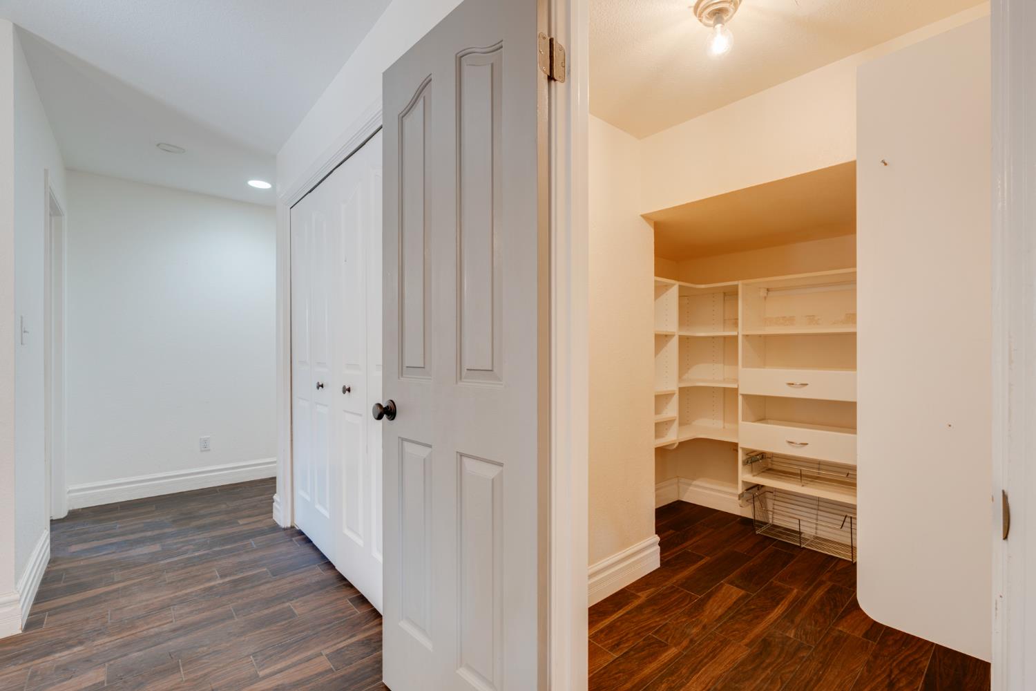 2337 Rainwood Ln, Oakdale, CA 95361