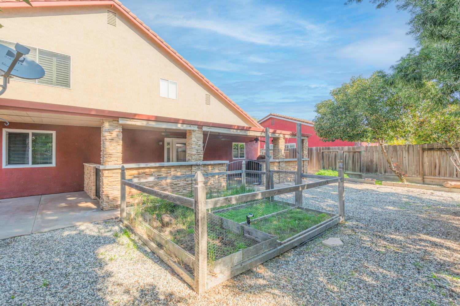 2337 Rainwood Ln, Oakdale, CA 95361