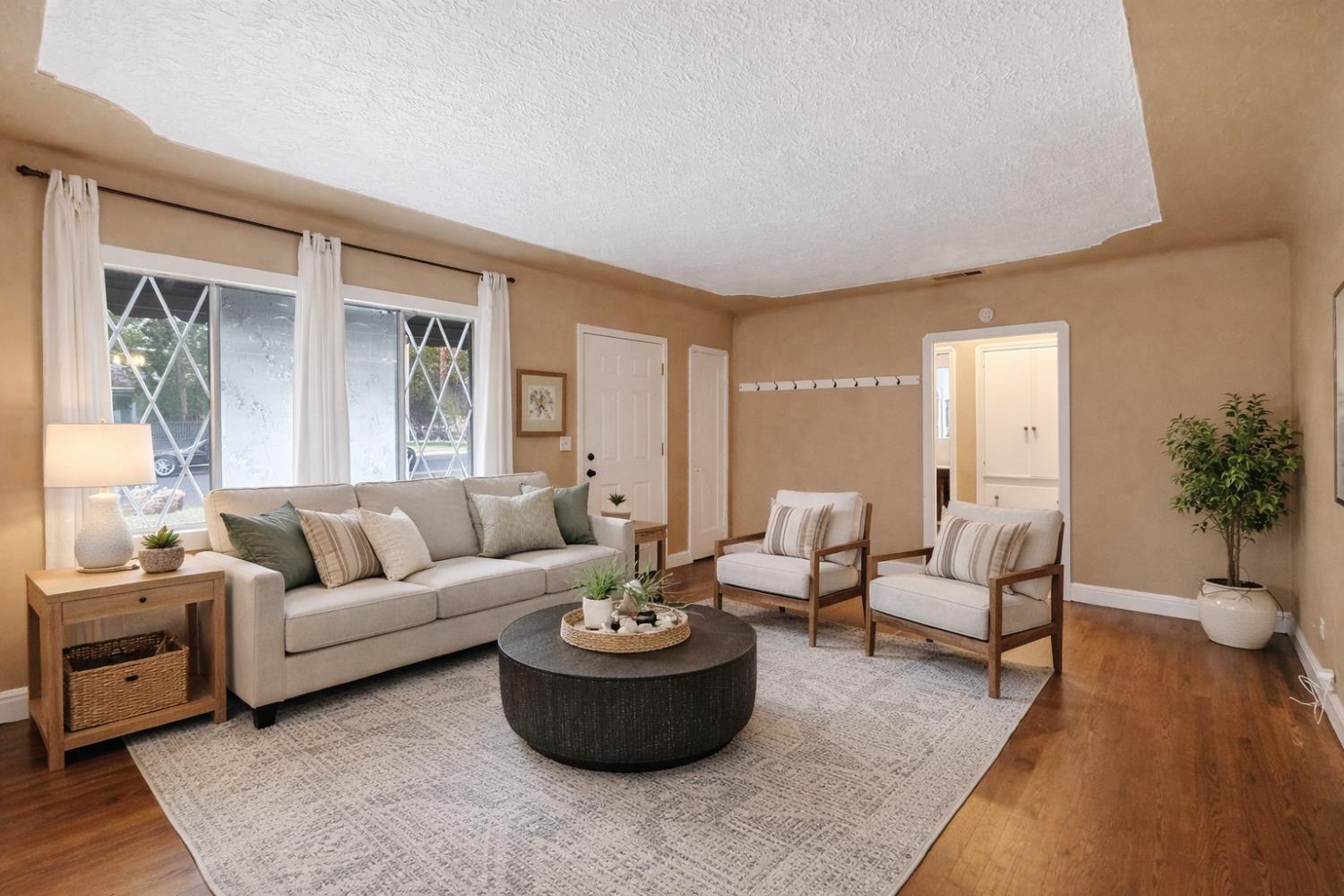 126 Wilson Ave, Modesto, CA 95354