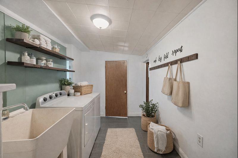 126 Wilson Ave, Modesto, CA 95354