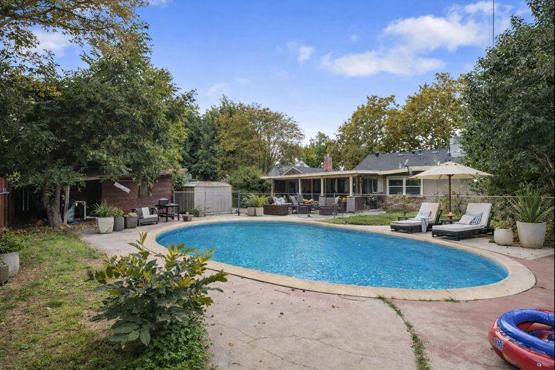 126 Wilson Ave, Modesto, CA 95354